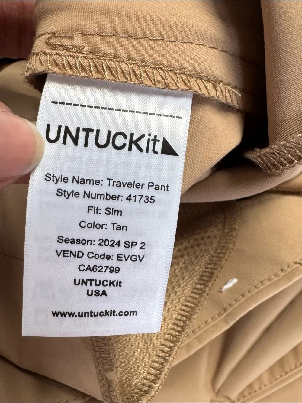 UNTUCKit traveler tech